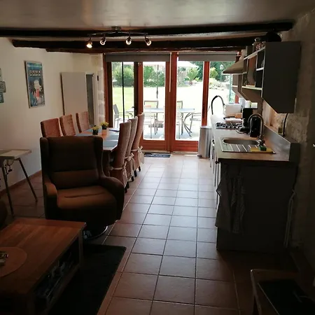 Holiday home La Brenatiere Surin (Vienne)
